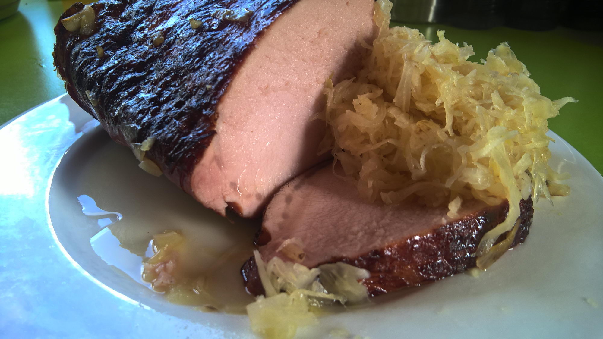 Kassler-Lachs-Braten im Römertopf - mit Sauerkraut gegart!